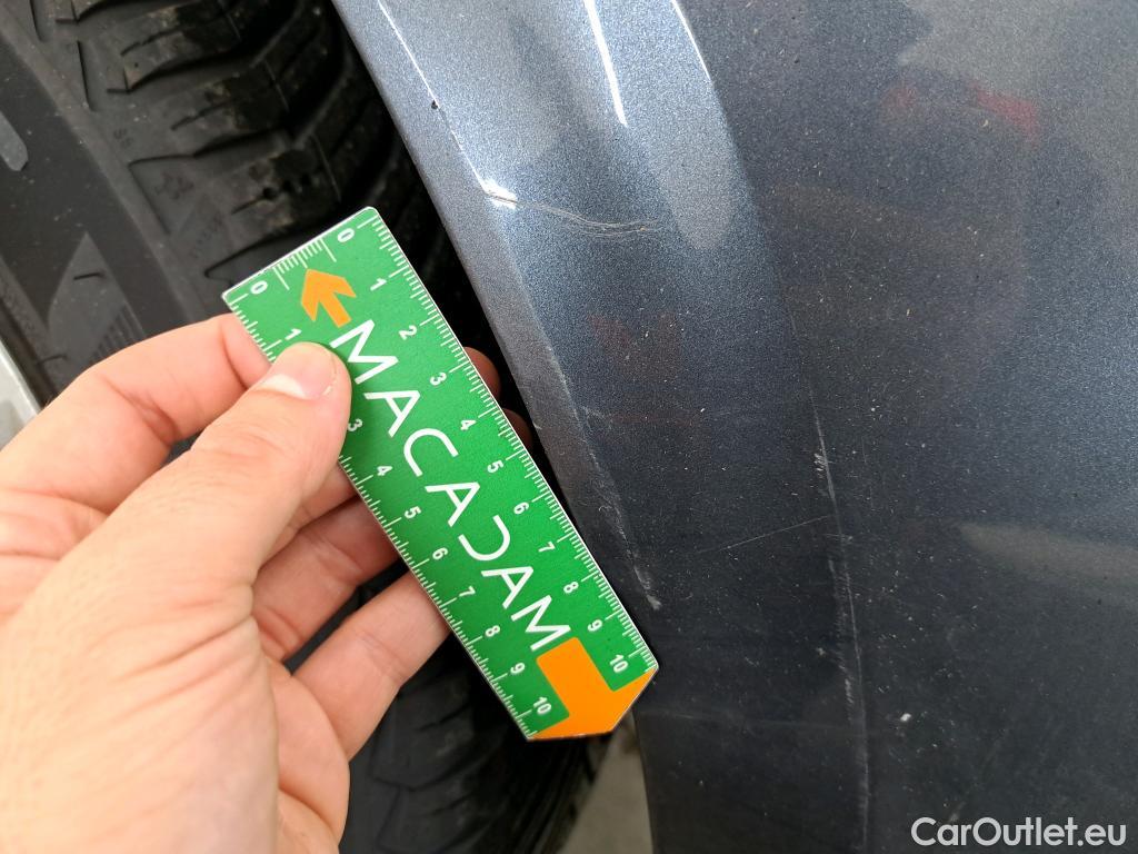  Renault  Megane RENAULT Mégane Berline / 2020 / 5P / Berline Business TCe 140 EDC FAP -21B #8