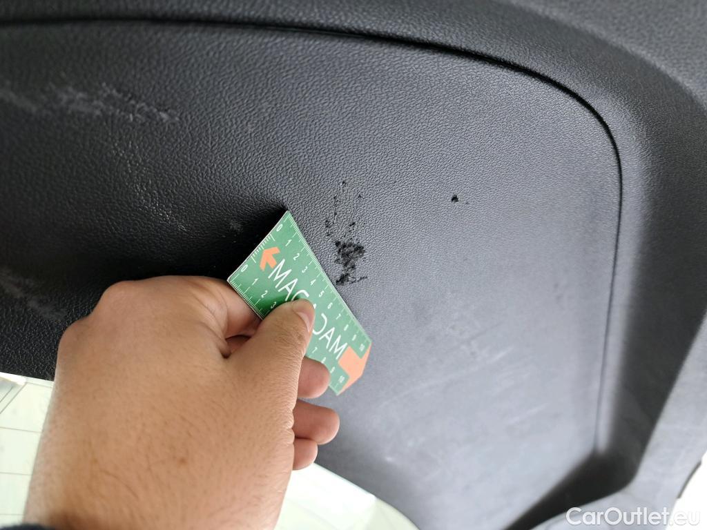  Renault  Megane RENAULT Mégane Berline / 2020 / 5P / Berline Business TCe 140 EDC FAP -21B #22