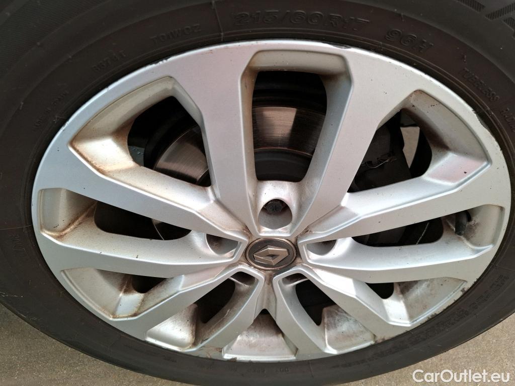  Renault  Kadjar RENAULT  / 2018 / 5P / Crossover Business Blue dCi 115 #17