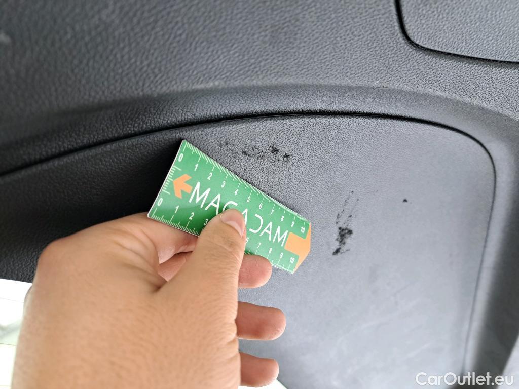  Renault  Megane RENAULT Mégane Berline / 2020 / 5P / Berline Business TCe 140 EDC FAP -21B #24