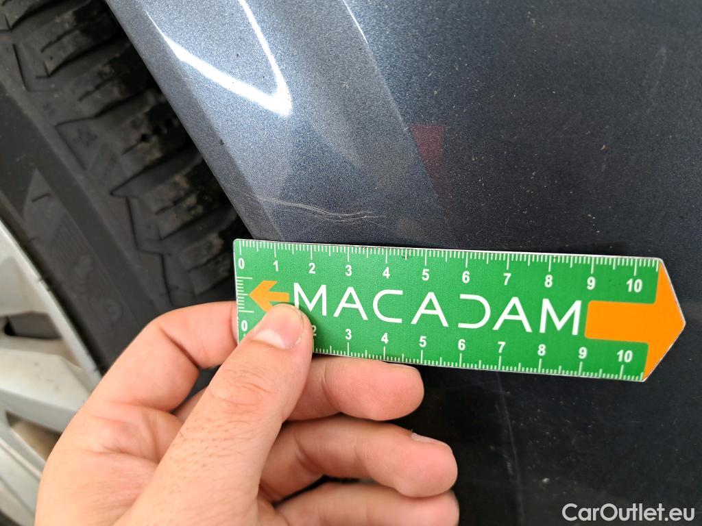  Renault  Megane RENAULT Mégane Berline / 2020 / 5P / Berline Business TCe 140 EDC FAP -21B #9