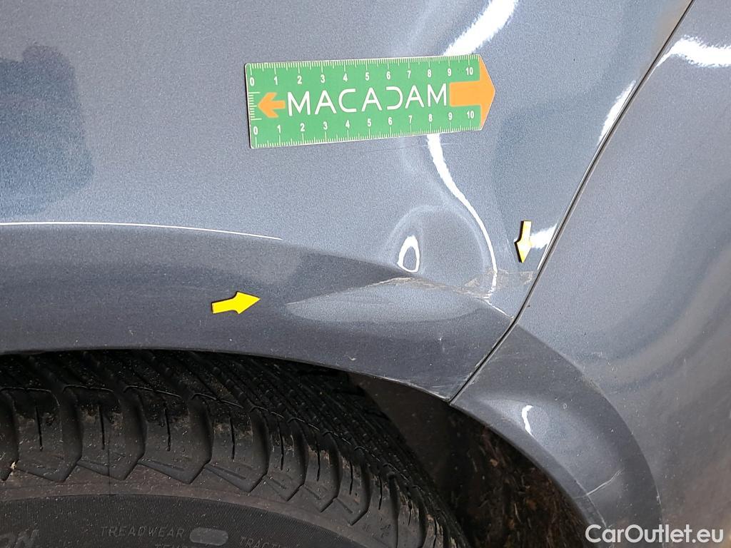  Renault  Megane RENAULT Mégane Berline / 2020 / 5P / Berline Business TCe 140 EDC FAP -21B #3