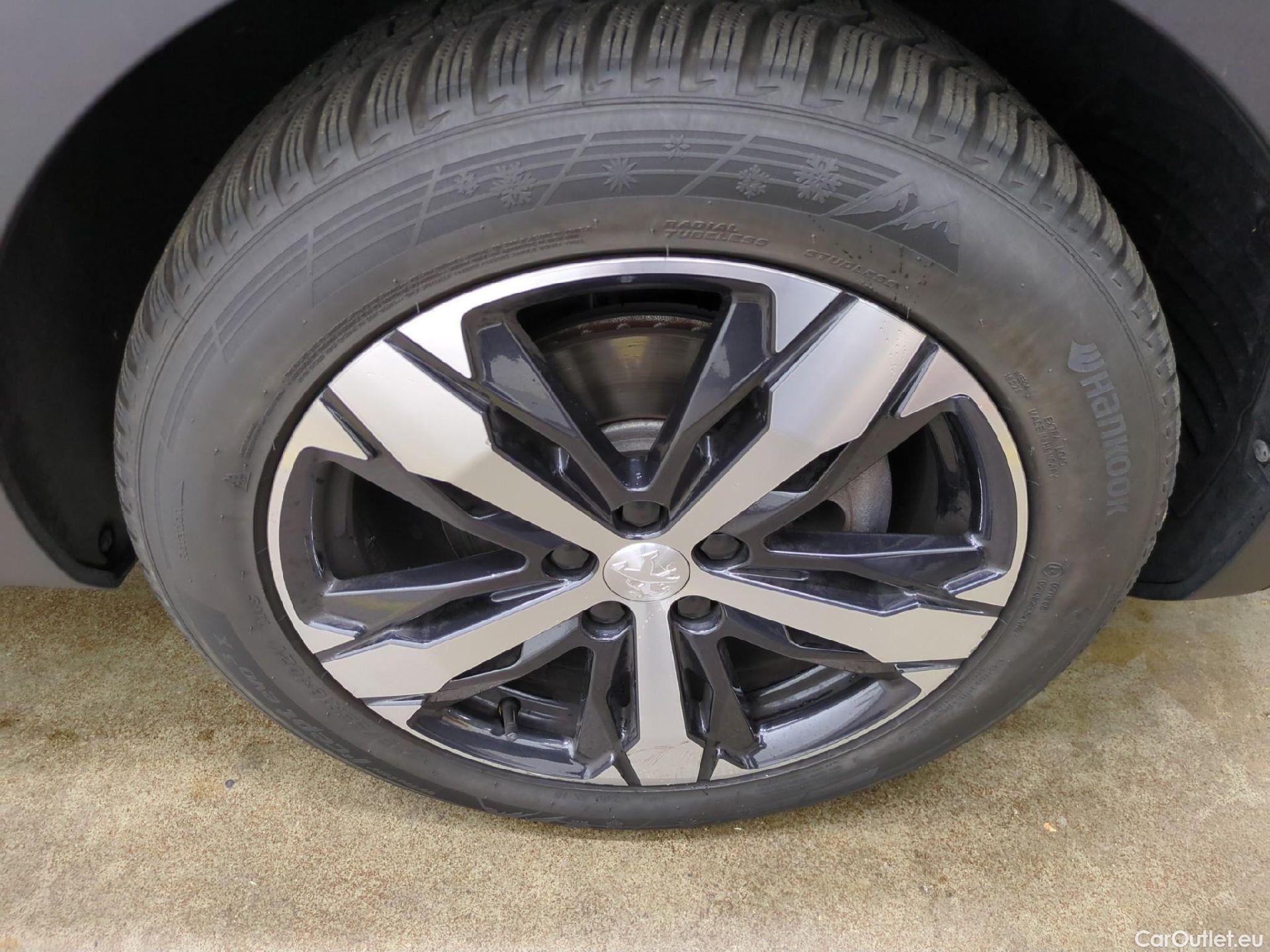  Peugeot  3008  Allure Pack 1.5 HDi 130CV BVA8 E6d #9