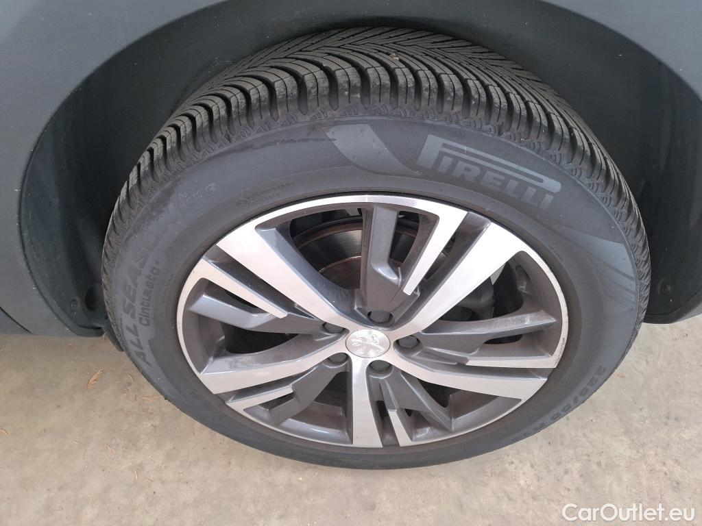  Peugeot  3008  Allure Pack 1.5 HDi 130CV BVA8 E6d #28