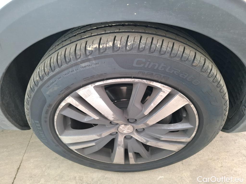  Peugeot  3008  Allure Pack 1.5 HDi 130CV BVA8 E6d #47