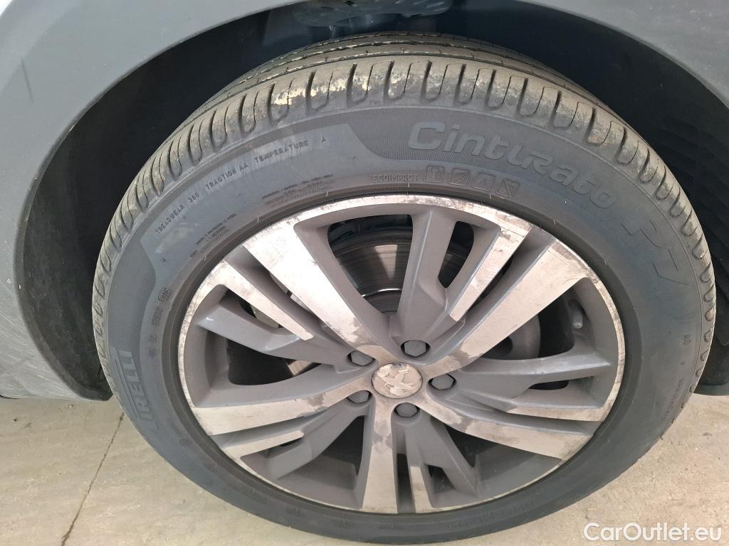  Peugeot  3008  Allure Pack 1.5 HDi 130CV BVA8 E6d #48