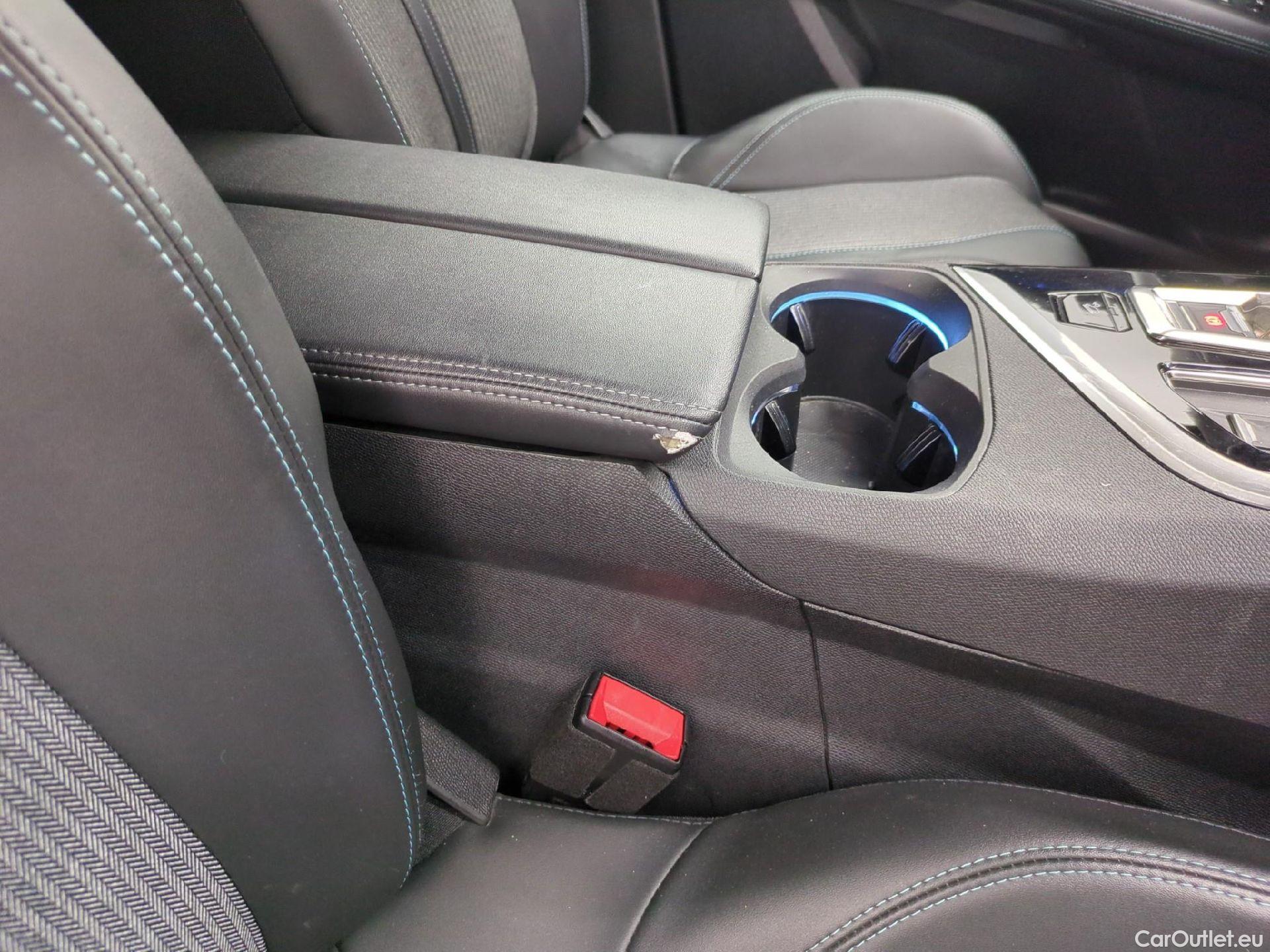  Peugeot  3008  Allure Pack 1.5 HDi 130CV BVA8 E6d #4