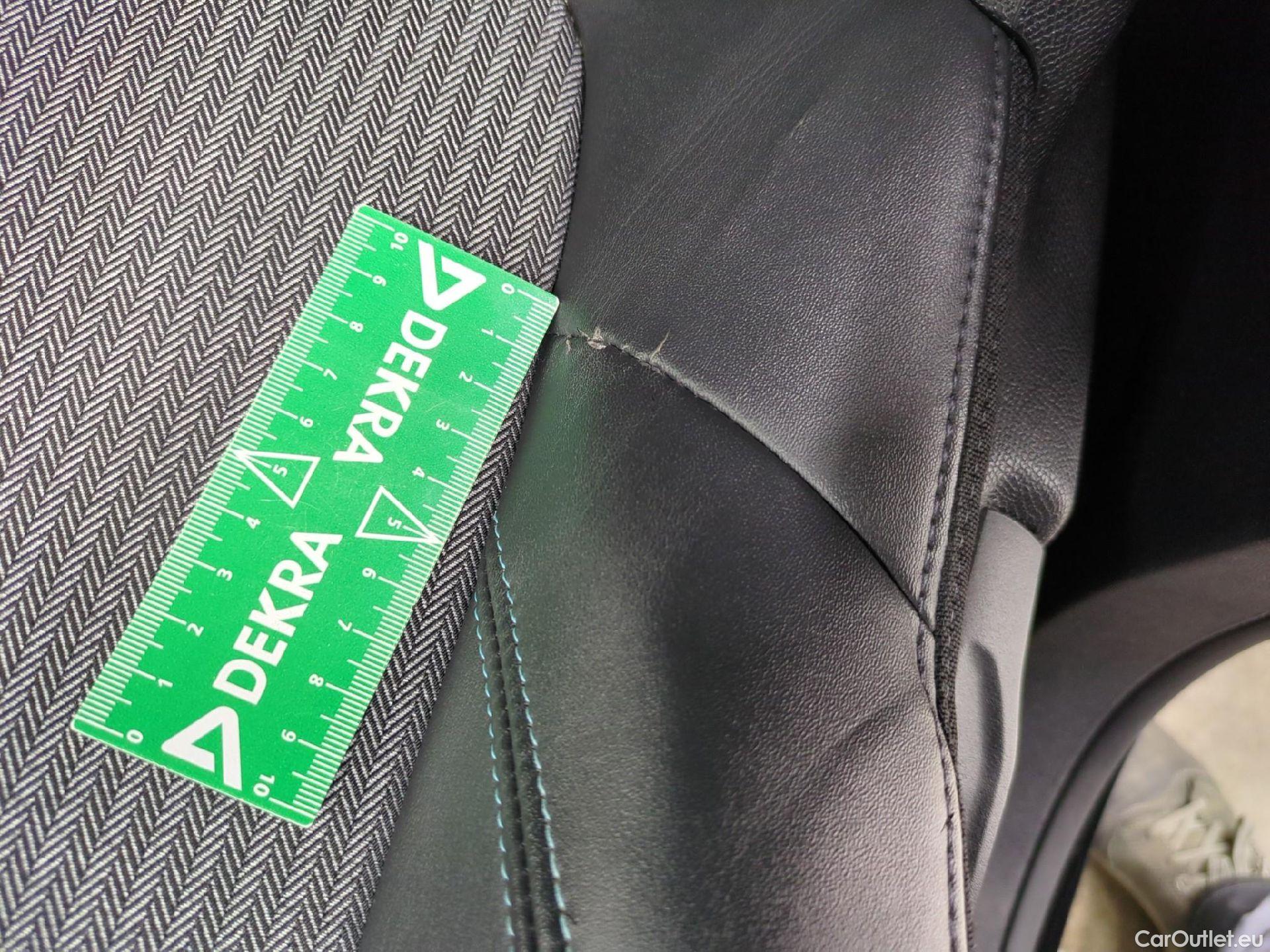  Peugeot  3008  Allure Pack 1.5 HDi 130CV BVA8 E6d #1