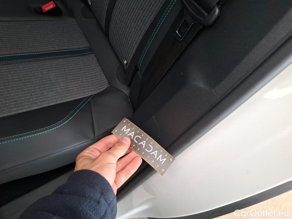  Peugeot  3008  Allure Pack 1.5 HDi 130CV BVA8 E6d #41