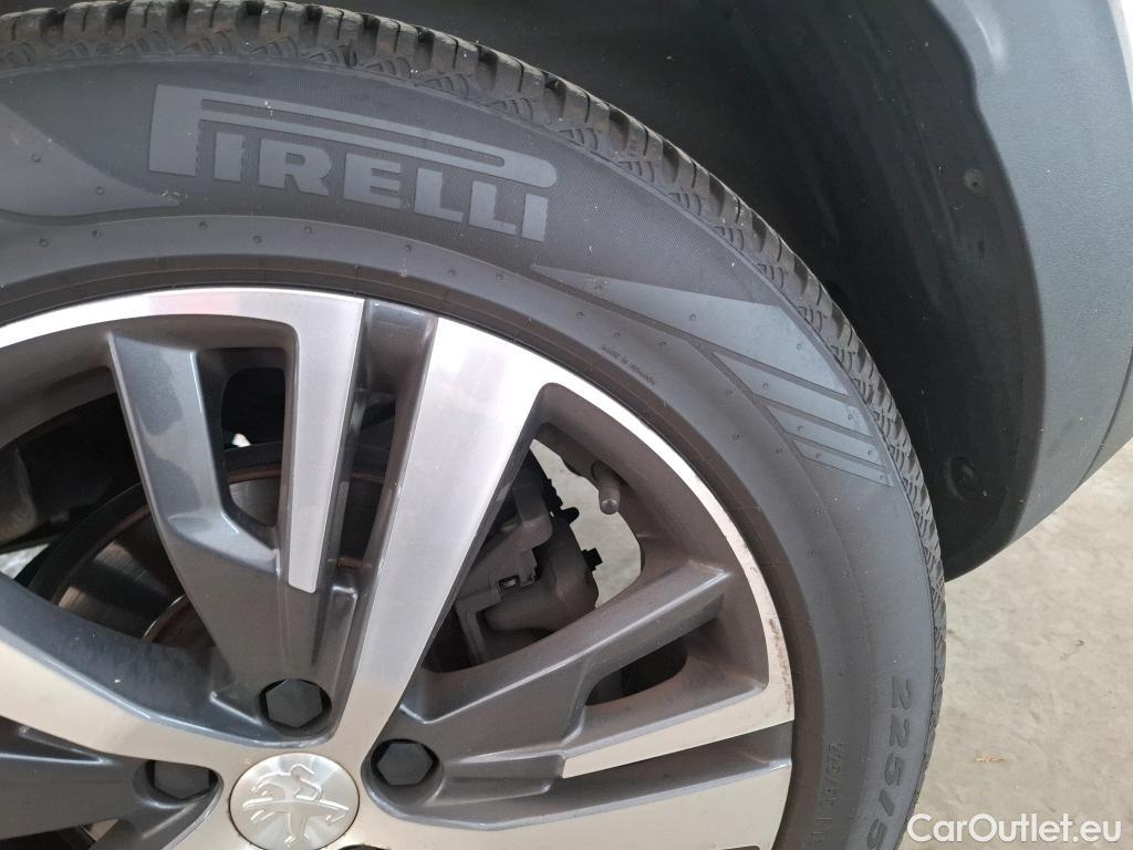  Peugeot  3008  Allure Pack 1.5 HDi 130CV BVA8 E6d #33