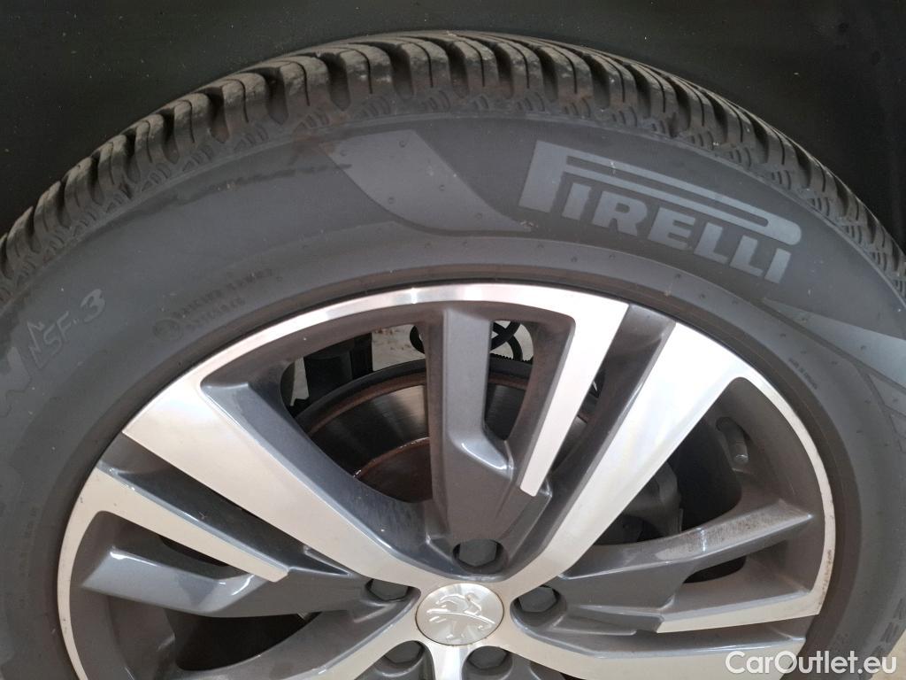  Peugeot  3008  Allure Pack 1.5 HDi 130CV BVA8 E6d #29
