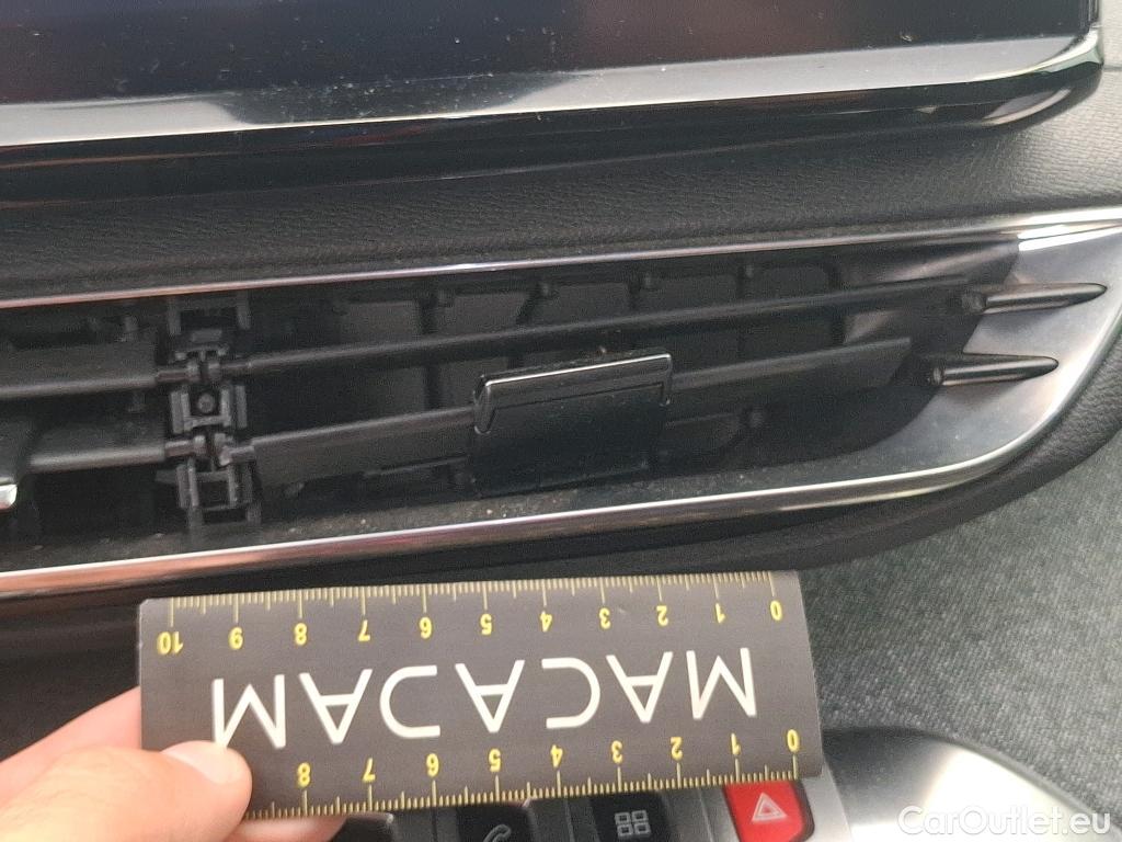  Peugeot  3008  Allure Pack 1.5 HDi 130CV BVA8 E6d #9