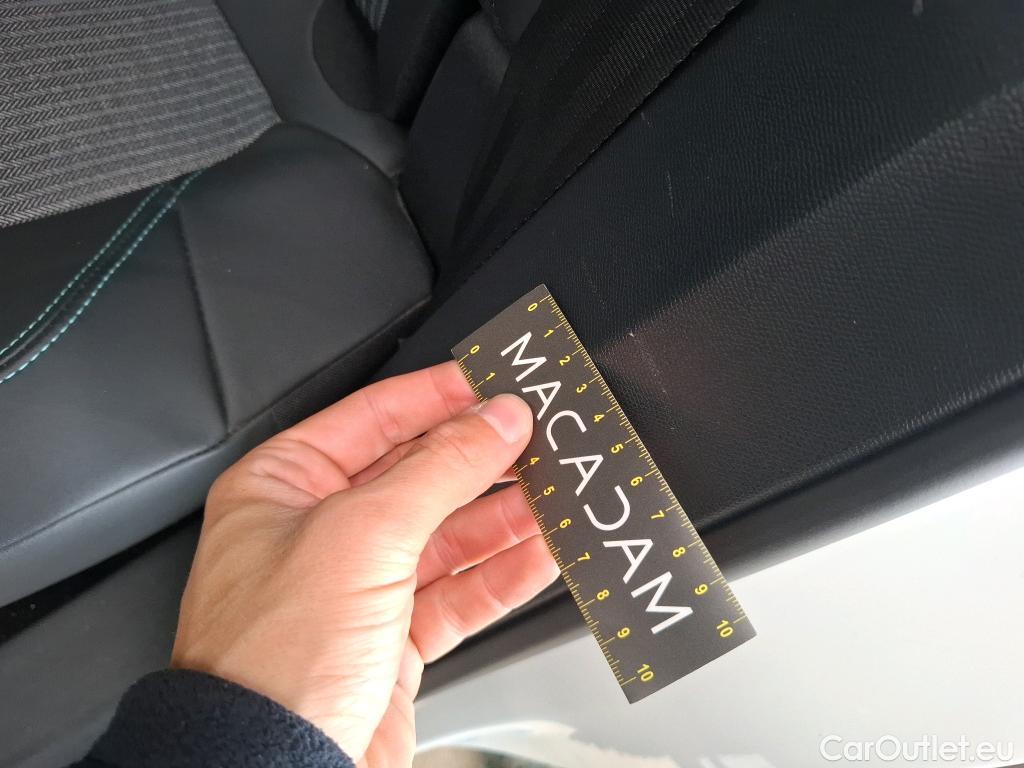  Peugeot  3008  Allure Pack 1.5 HDi 130CV BVA8 E6d #42