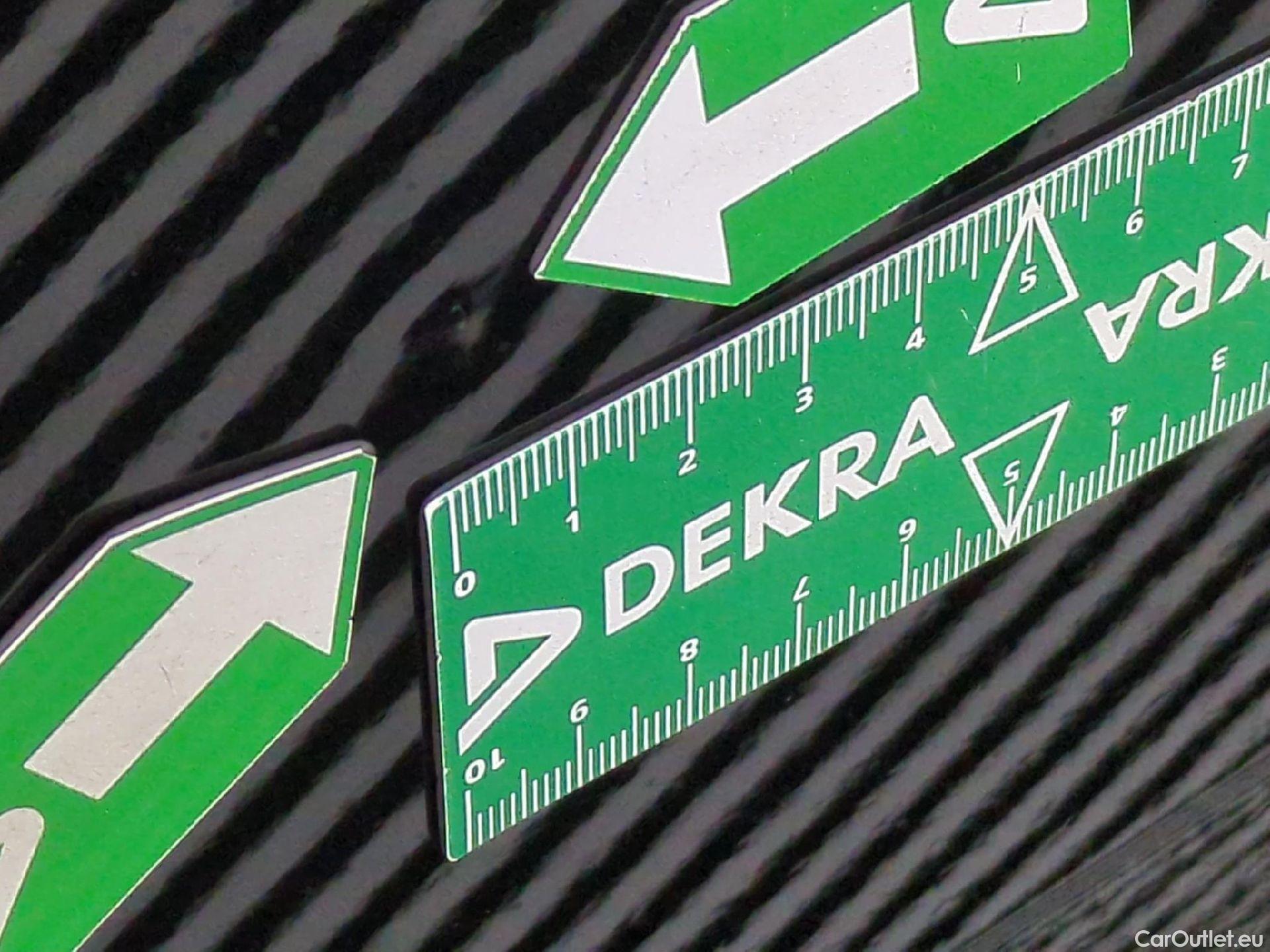  Peugeot  3008  Allure Pack 1.5 HDi 130CV BVA8 E6d #28