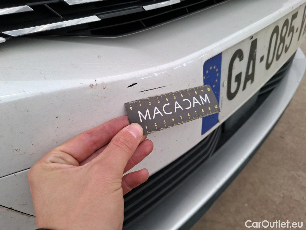  Peugeot  3008  Allure Pack 1.5 HDi 130CV BVA8 E6d #4