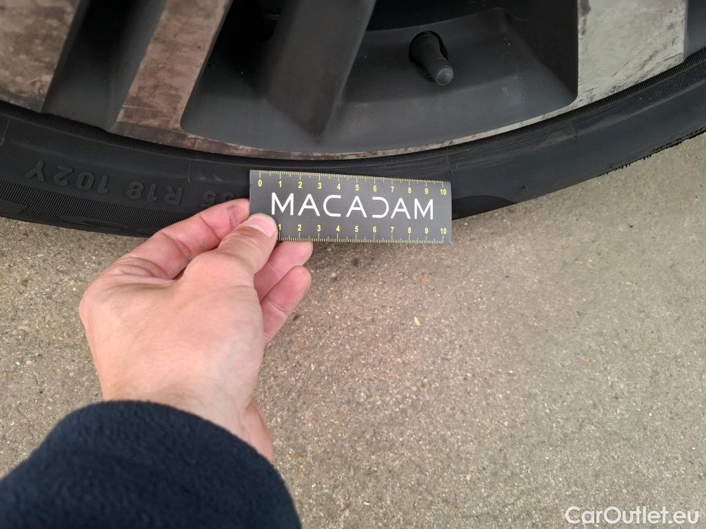  Peugeot  3008  Allure Pack 1.5 HDi 130CV BVA8 E6d #19