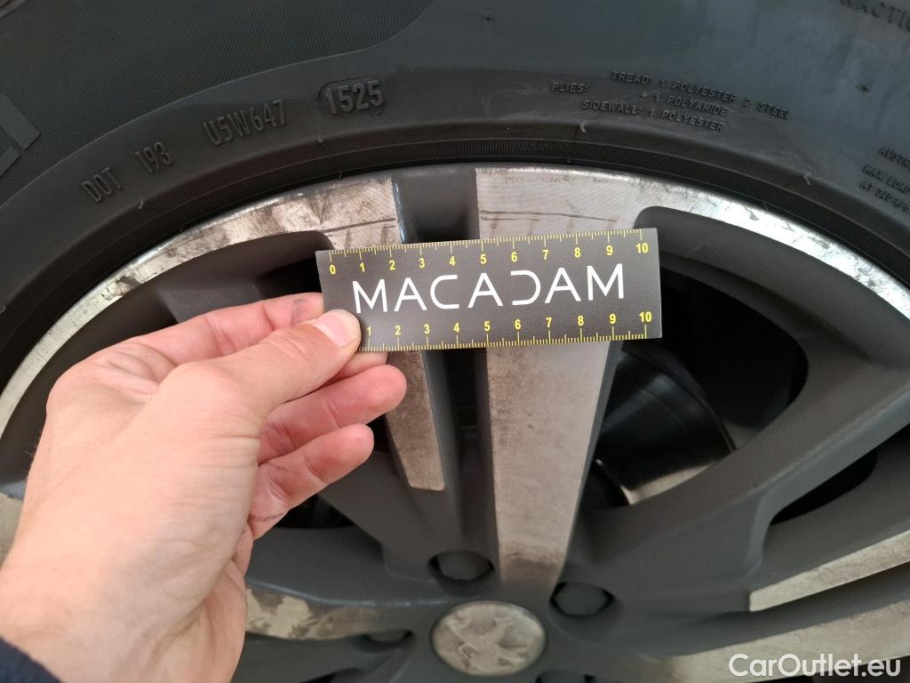  Peugeot  3008  Allure Pack 1.5 HDi 130CV BVA8 E6d #20