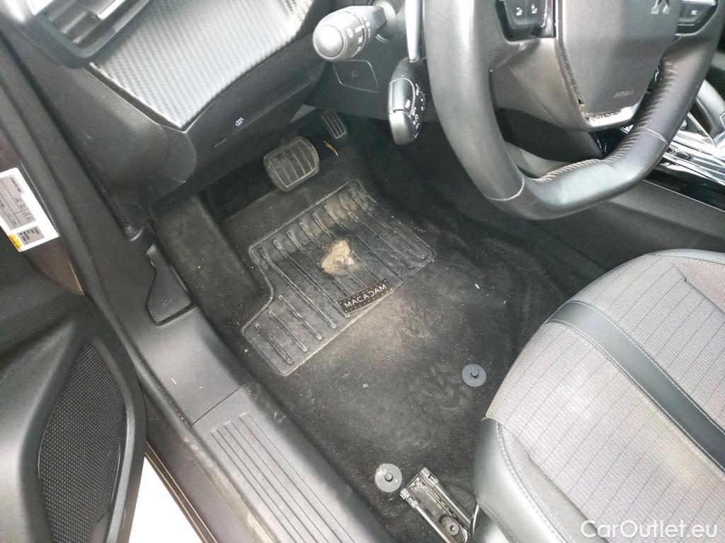  Peugeot  2008  Allure Business 1.5 HDi 130CV BVA8 E6d #1