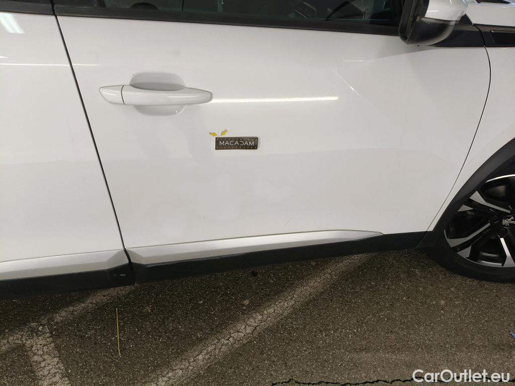  Peugeot  2008  Allure Pack 1.2 PureTech 130CV BVA8 E6d #20