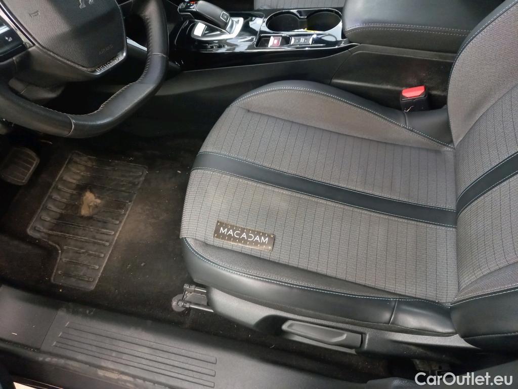  Peugeot  2008  Allure Business 1.5 HDi 130CV BVA8 E6d #19