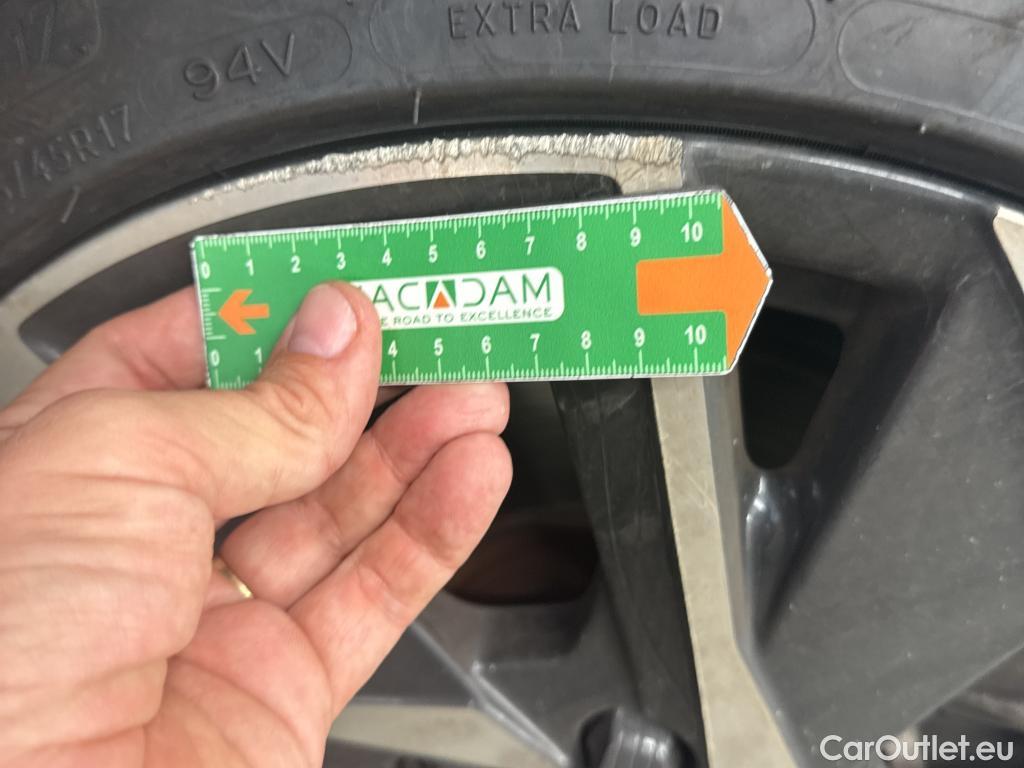  Peugeot  308 PEUGEOT  SW / 2021 / 5P / Break PureTech 130 S&S EAT 8 ALLURE PACK #4