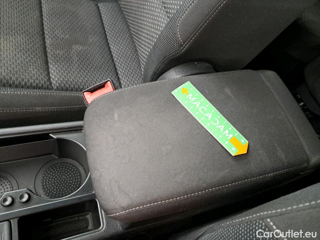  Volkswagen  Touran  Lounge Business BMT/Start-Stopp 2.0 TDI 150CV BVA7 E6d #29