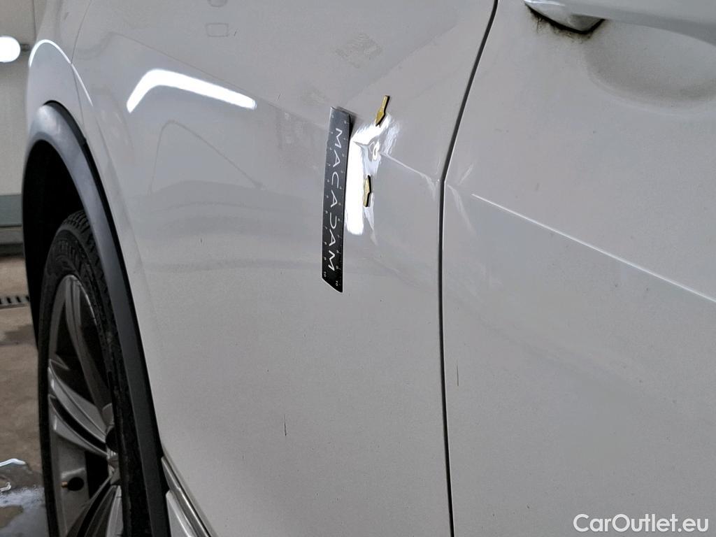  Volkswagen  Tiguan VOLKSWAGEN  5p SUV 2.0 TDI 150 DSG7 Carat Exclusive #20