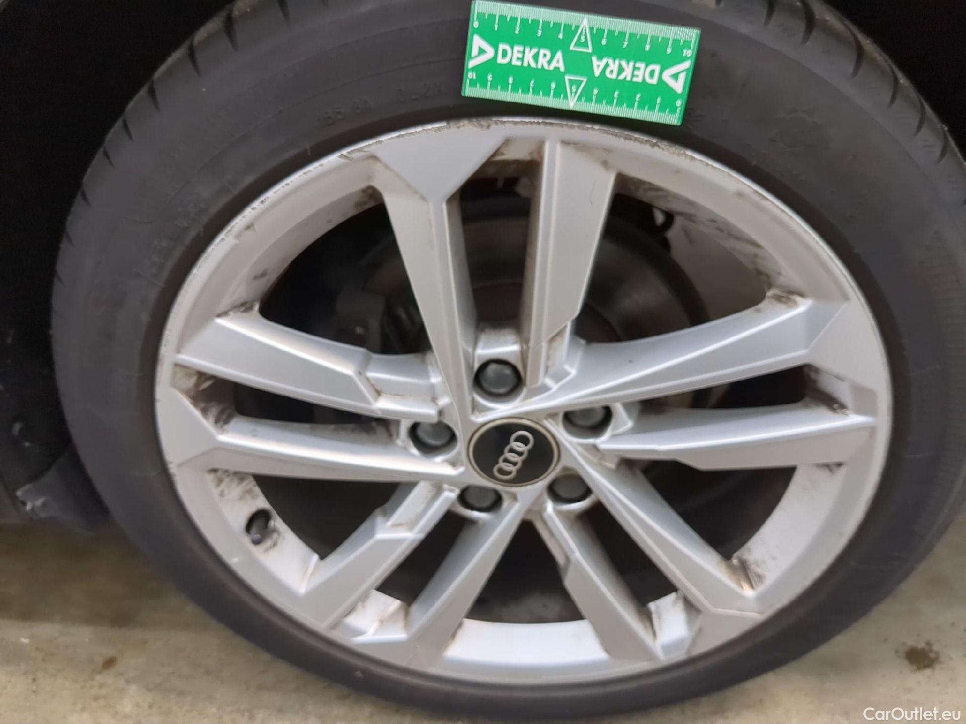  Audi  A3  Berline 35 TDI Business Line 2.0 TDI 150CV BVA7 E6d #10