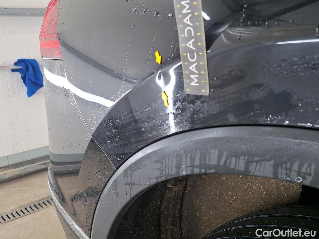  Volkswagen  Tiguan VOLKSWAGEN  Allspace / 2017 / 5P / SUV 2.0 TDI 150 DSG7 Carat Exclusive #27