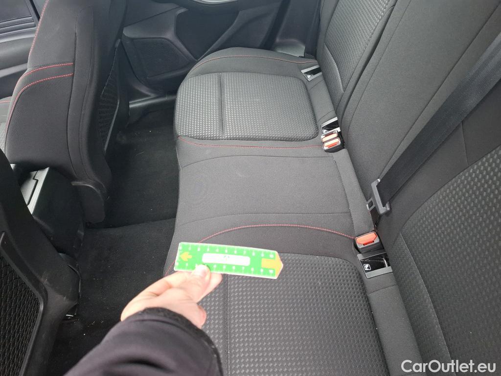  Ford  Focus FORD  SW / 2018 / 5P / Break 2.0 EcoBlue 150ch St-Line #21