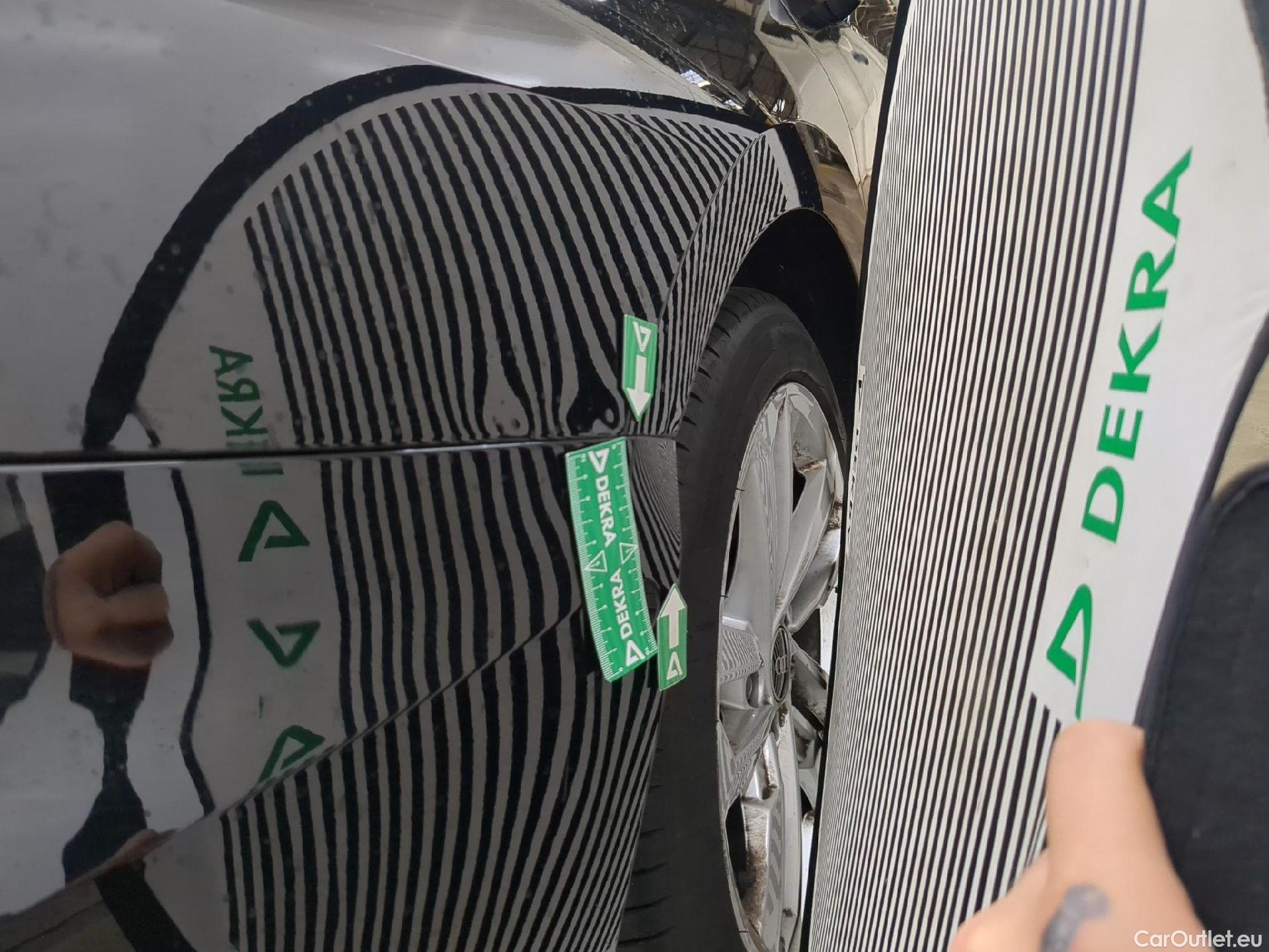  Audi  A3  Berline 35 TDI Business Line 2.0 TDI 150CV BVA7 E6d #37