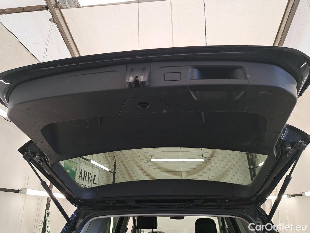  Volkswagen  Touran  Lounge Business BMT/Start-Stopp 2.0 TDI 150CV BVA7 E6d #23