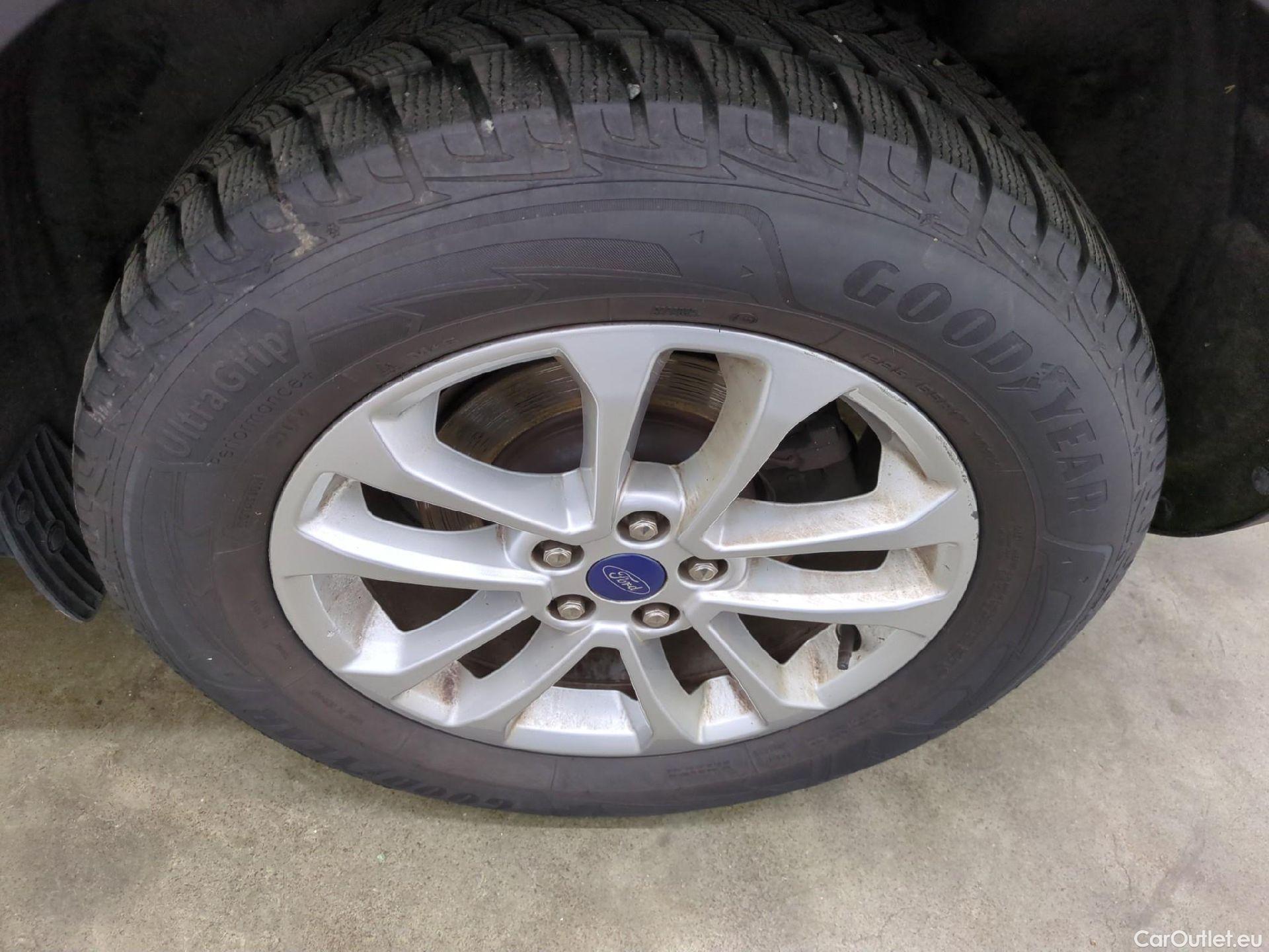  Ford  Kuga  Titanium Hybrid 2.5 190CV BVA6 E6dT #12