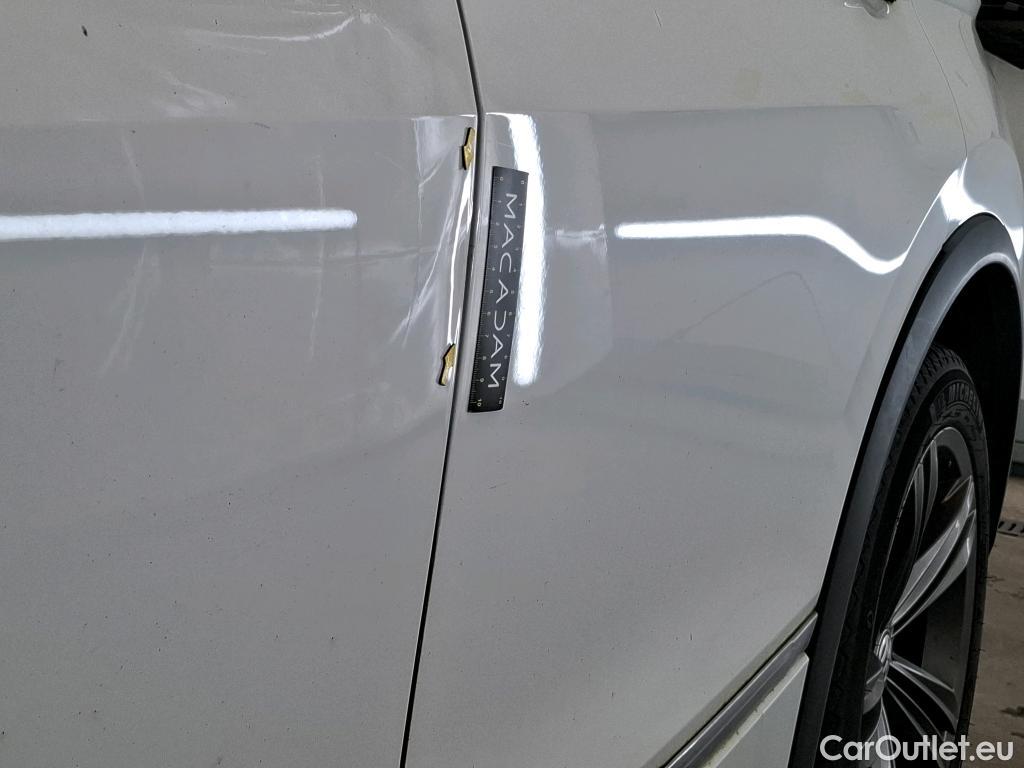  Volkswagen  Tiguan VOLKSWAGEN  5p SUV 2.0 TDI 150 DSG7 Carat Exclusive #2