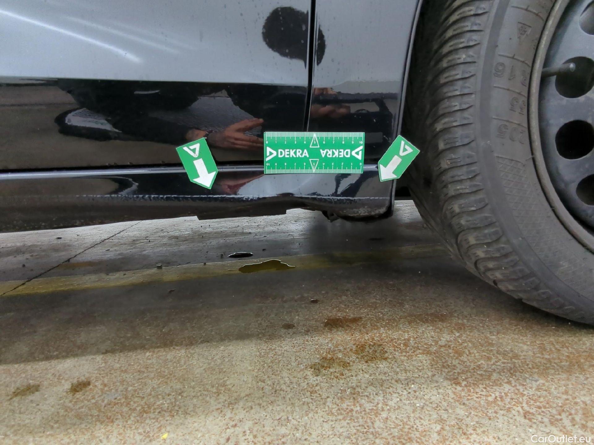  Audi  A3  Berline 35 TDI Business Line 2.0 TDI 150CV BVA7 E6d #19