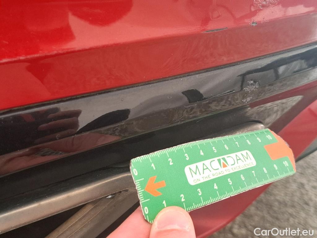  Volvo  V60 VOLVO  / 2018 / 5P / Break Recharge T6 340 Geartronic 8 R-Design #32