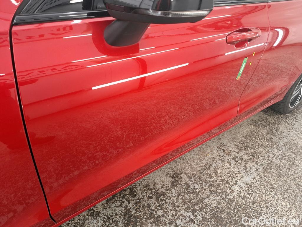  Volvo  V60 VOLVO  / 2018 / 5P / Break Recharge T6 340 Geartronic 8 R-Design #64