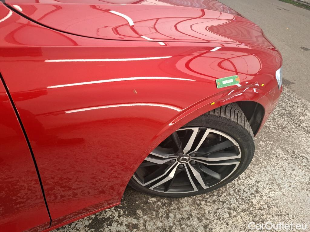  Volvo  V60 VOLVO  / 2018 / 5P / Break Recharge T6 340 Geartronic 8 R-Design #8