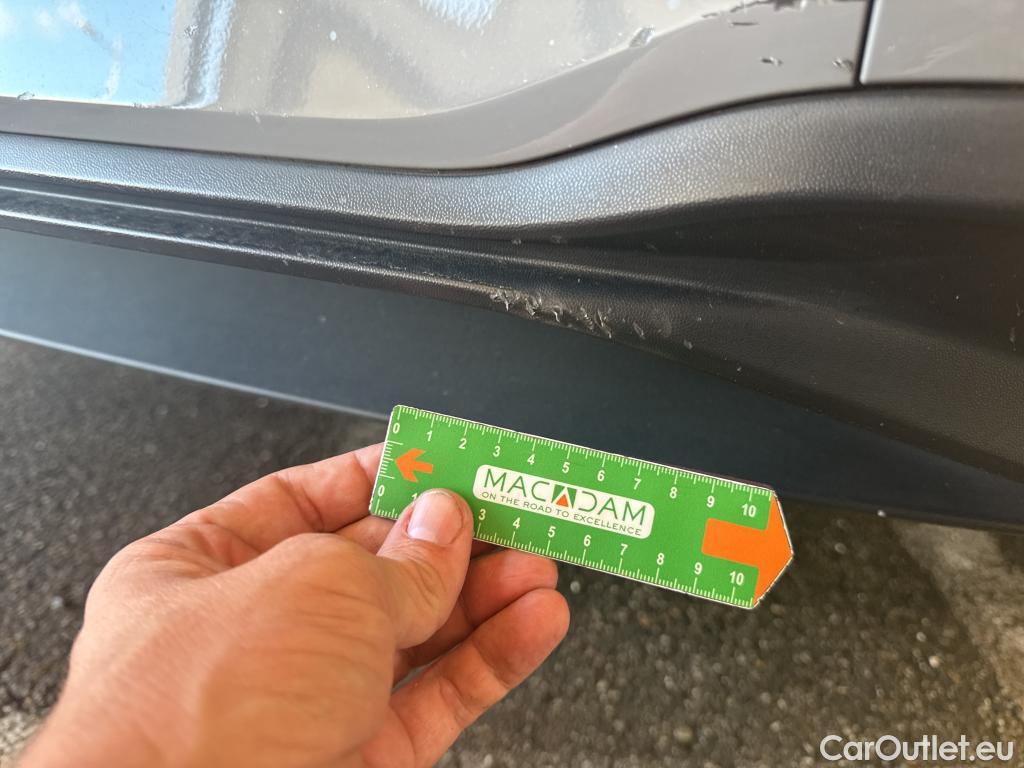  Volkswagen  Golf  VOLKSWAGEN / 2020 / 5P / Berline 1.0 eTSI OPF 110 DSG7 Life Business 1st #6