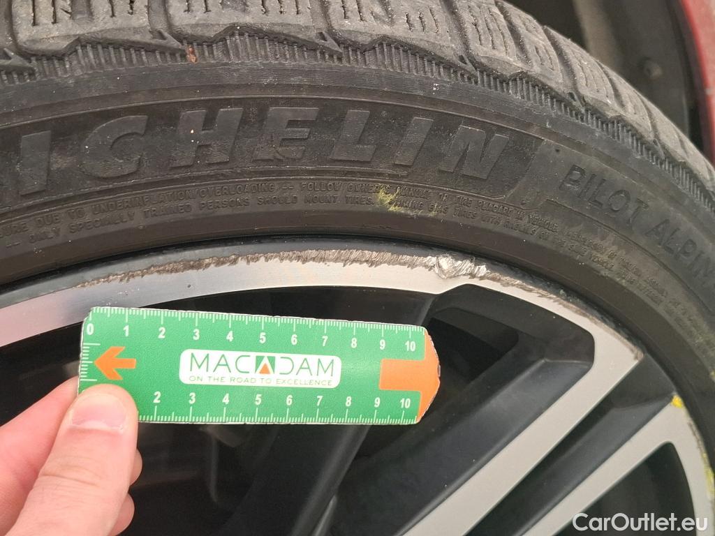  Volvo  V60 VOLVO  / 2018 / 5P / Break Recharge T6 340 Geartronic 8 R-Design #58