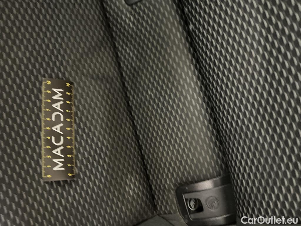  Volkswagen  Golf  VII Berline Trendline BMT/Start-Stopp 1.0 TSI 115CV BVM6 E6dT #38