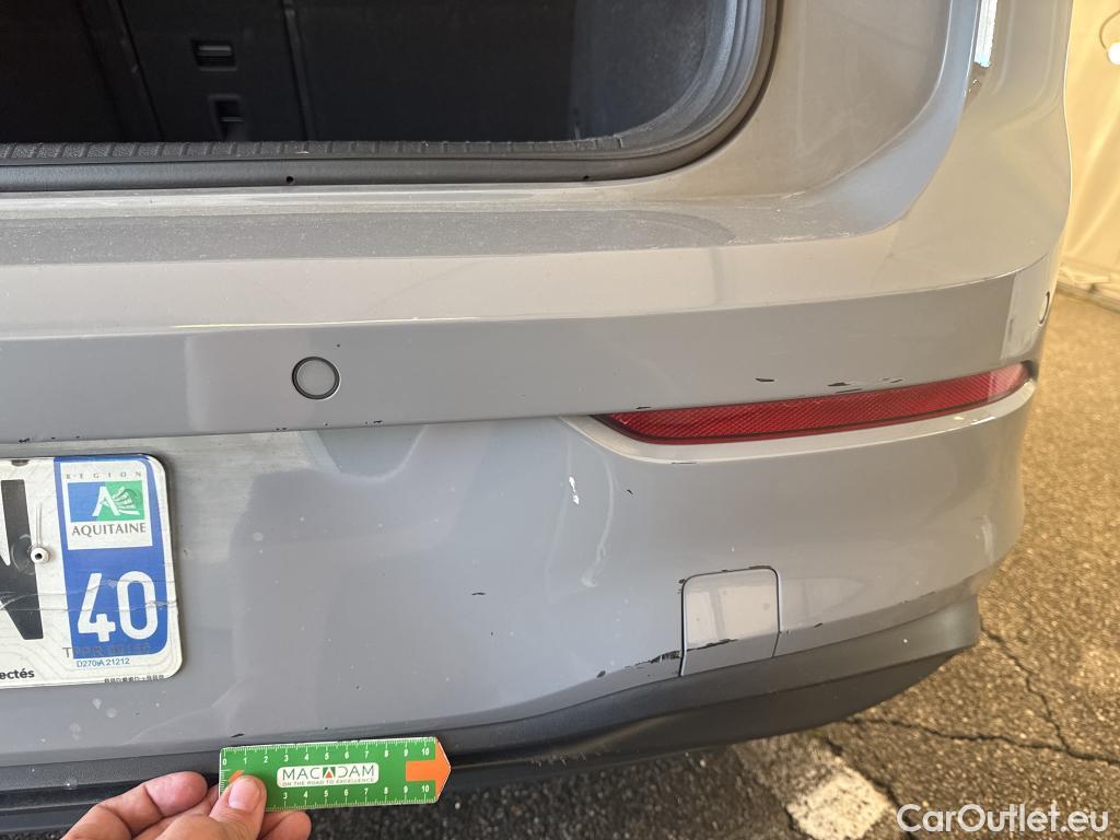  Volkswagen  Golf  VOLKSWAGEN / 2020 / 5P / Berline 1.0 eTSI OPF 110 DSG7 Life Business 1st #13