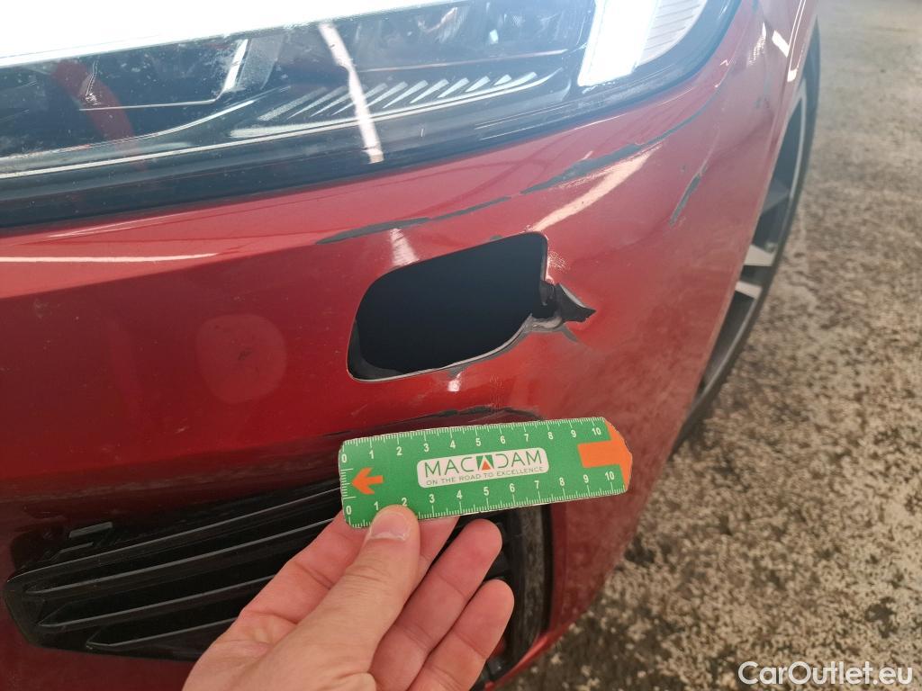  Volvo  V60 VOLVO  / 2018 / 5P / Break Recharge T6 340 Geartronic 8 R-Design #33