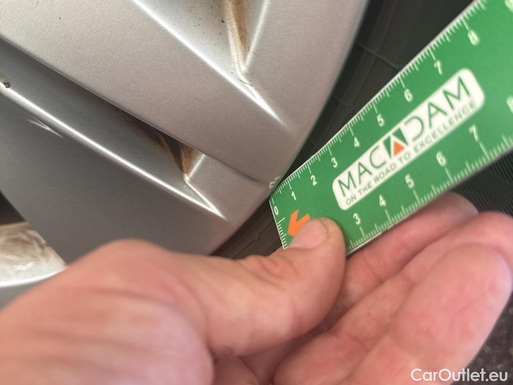  Volkswagen  Golf  VOLKSWAGEN / 2020 / 5P / Berline 1.0 eTSI OPF 110 DSG7 Life Business 1st #24