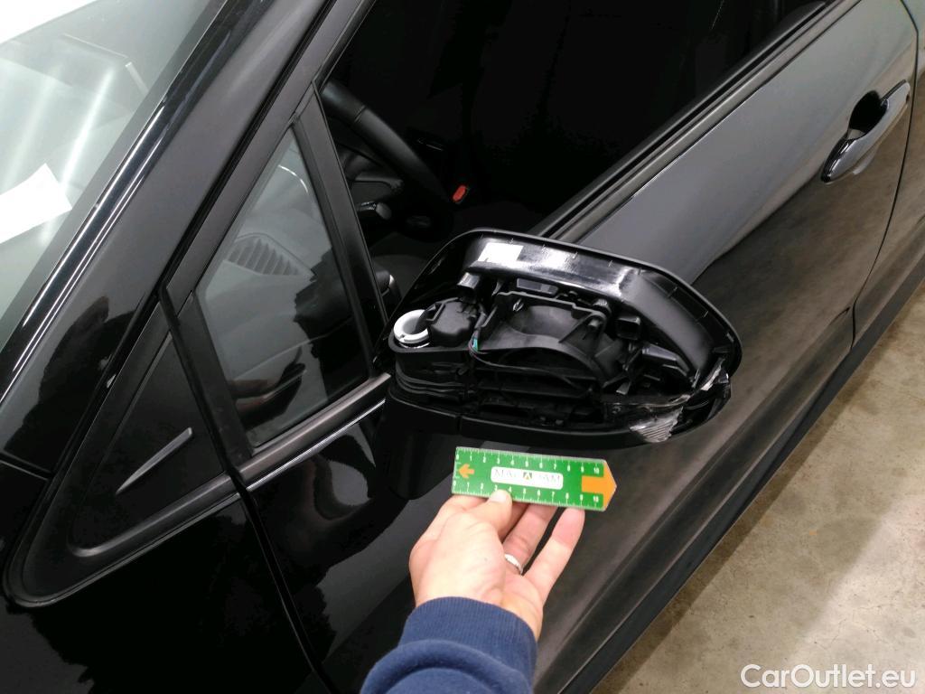  Toyota  Corolla TOYOTA  / 2018 / 5P / Berline Hybride 122h Dynamic Business Stage Acad #11