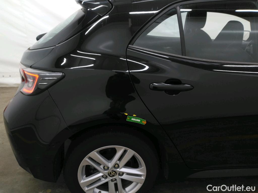  Toyota  Corolla TOYOTA  / 2018 / 5P / Berline Hybride 122h Dynamic Business Stage Acad #17