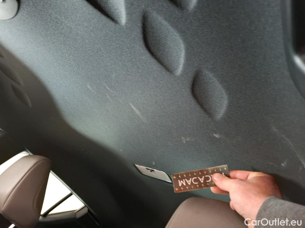  Toyota  C-HR TOYOTA  / 2016 / 5P / SUV 1.8 HYBRIDE 122 DISTINCTIVE #13