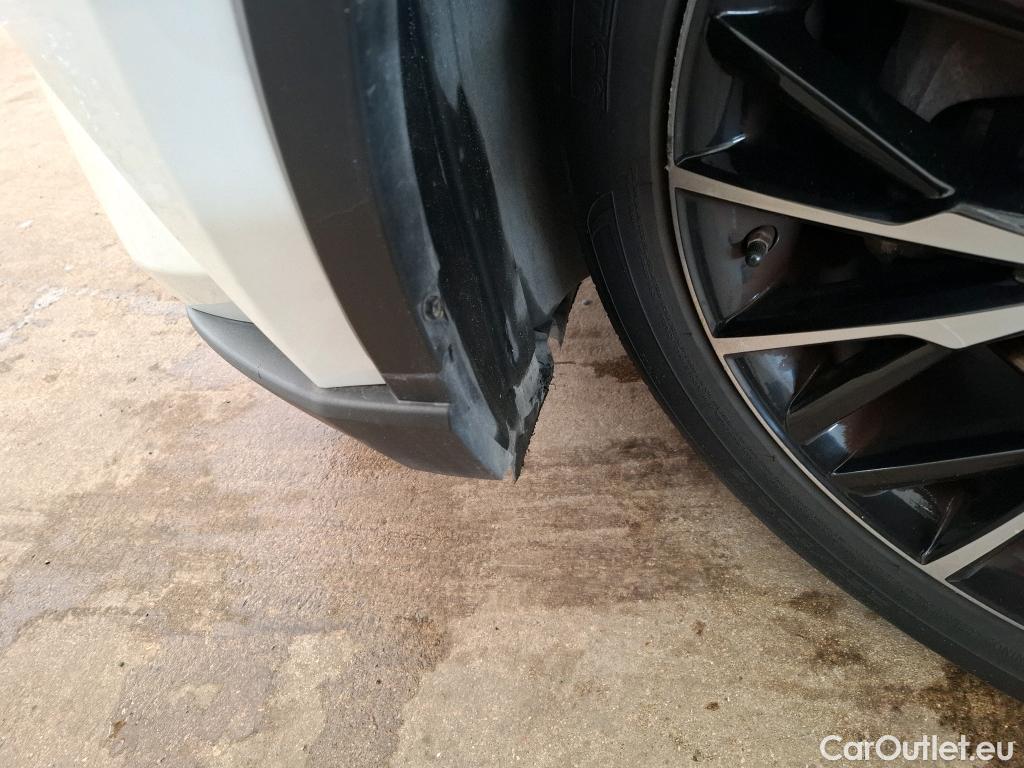  Toyota  C-HR TOYOTA  / 2016 / 5P / SUV 1.8 HYBRIDE 122 DISTINCTIVE #5