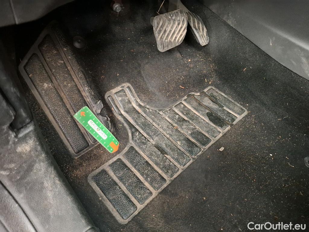  Renault  Captur RENAULT  / 2019 / 5P / SUV Intens E-Tech hybride recharg 160 - 21 #10