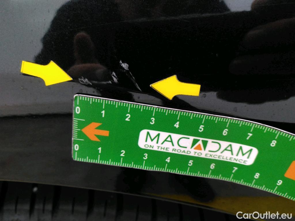  Toyota  Corolla TOYOTA  / 2018 / 5P / Berline Hybride 122h Dynamic Business Stage Acad #18